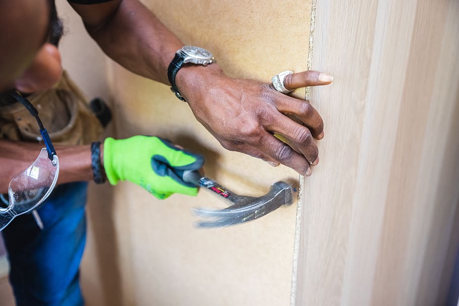 What Custom Carpentry Services are available from a handyman?